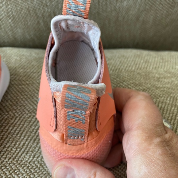 Infant Toddler Nike Flex Runner Sneaker. Unisex Ombré Peach Orange W/Silver. 3C. - Picture 9 of 14
